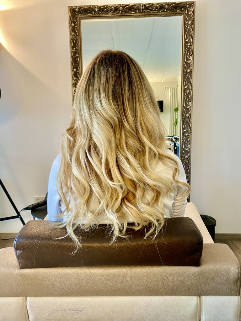 Schonende Haarverlängerung und Haarverlängerung